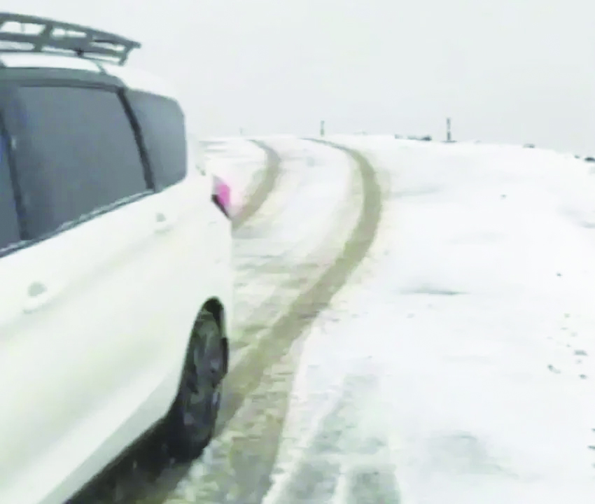 Ladakh’s high altitude passes Wari La, Pensi La receive fresh snowfall Ladakh’s high altitude passes Wari La, Pensi La receive fresh snowfall