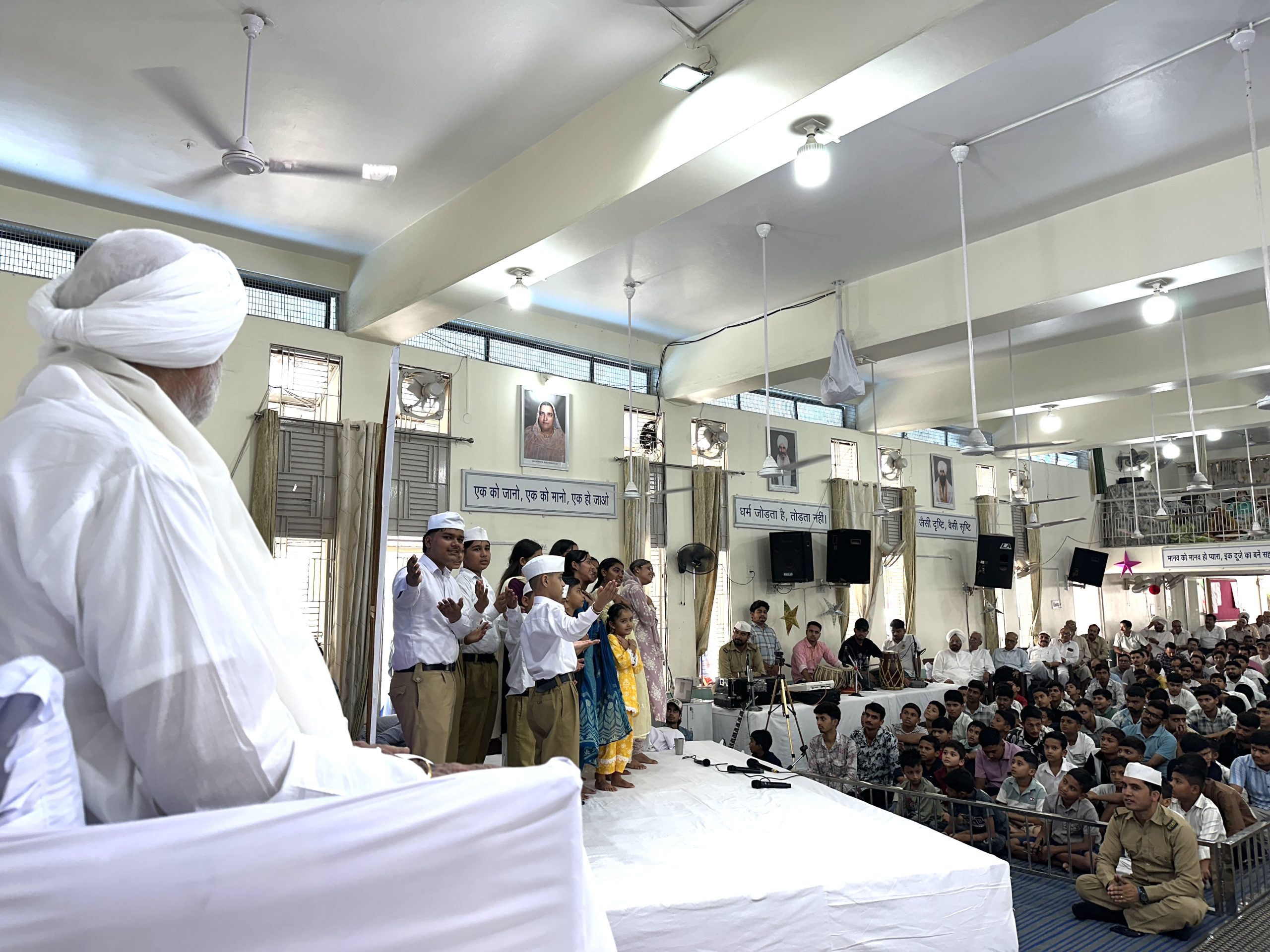 Thousands of young devotees showcase spiritual talent at Zonal Nirankari Bal Samagam in Jammu
