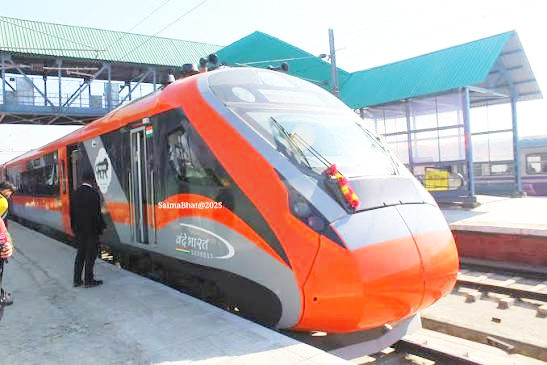 Northern Railway Runs Special Srinagar–Katra Train as Highway Closure Strands Travellers