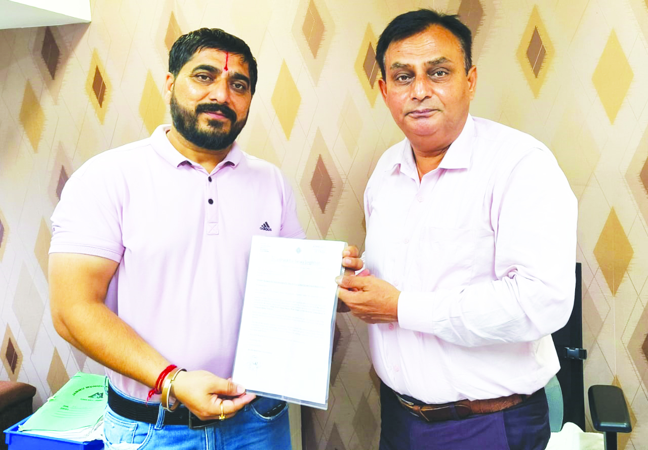 Virender Gupta urges introduction of Smart City E-Bus Service Between Mata Bawe Wali and Tirupati Balaji Temples