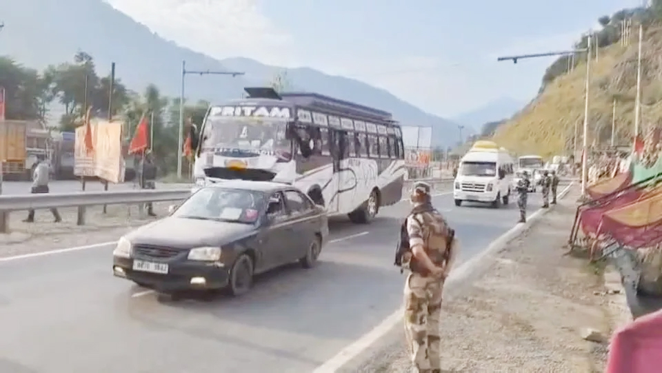 14th Batch of Amarnath Yatra: Over 6,200 pilgrims leave Jammu