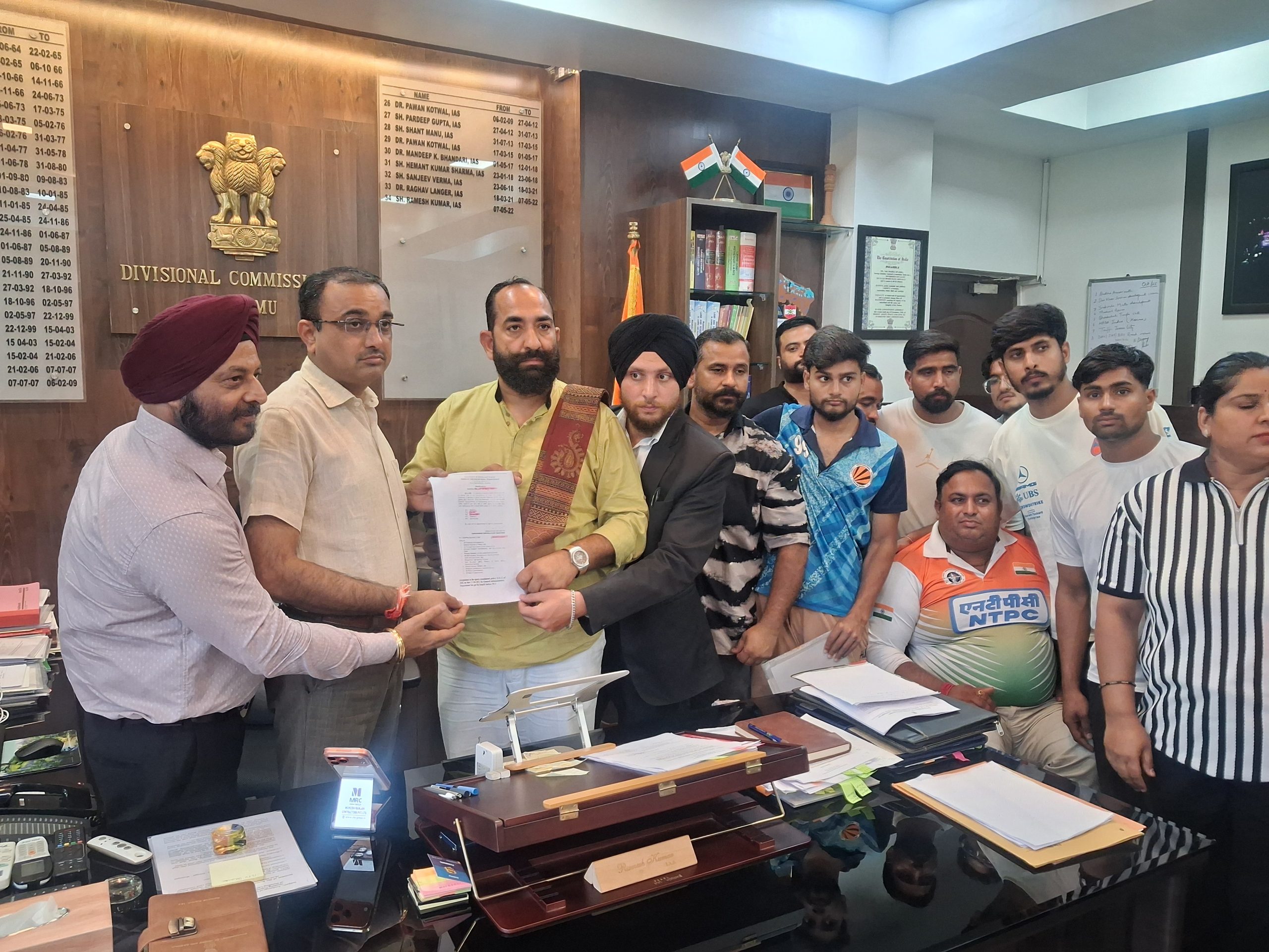 Yuva Rajput Sabha-J&K meets Div Com Jammu, LOP over Sportspersons’ demands