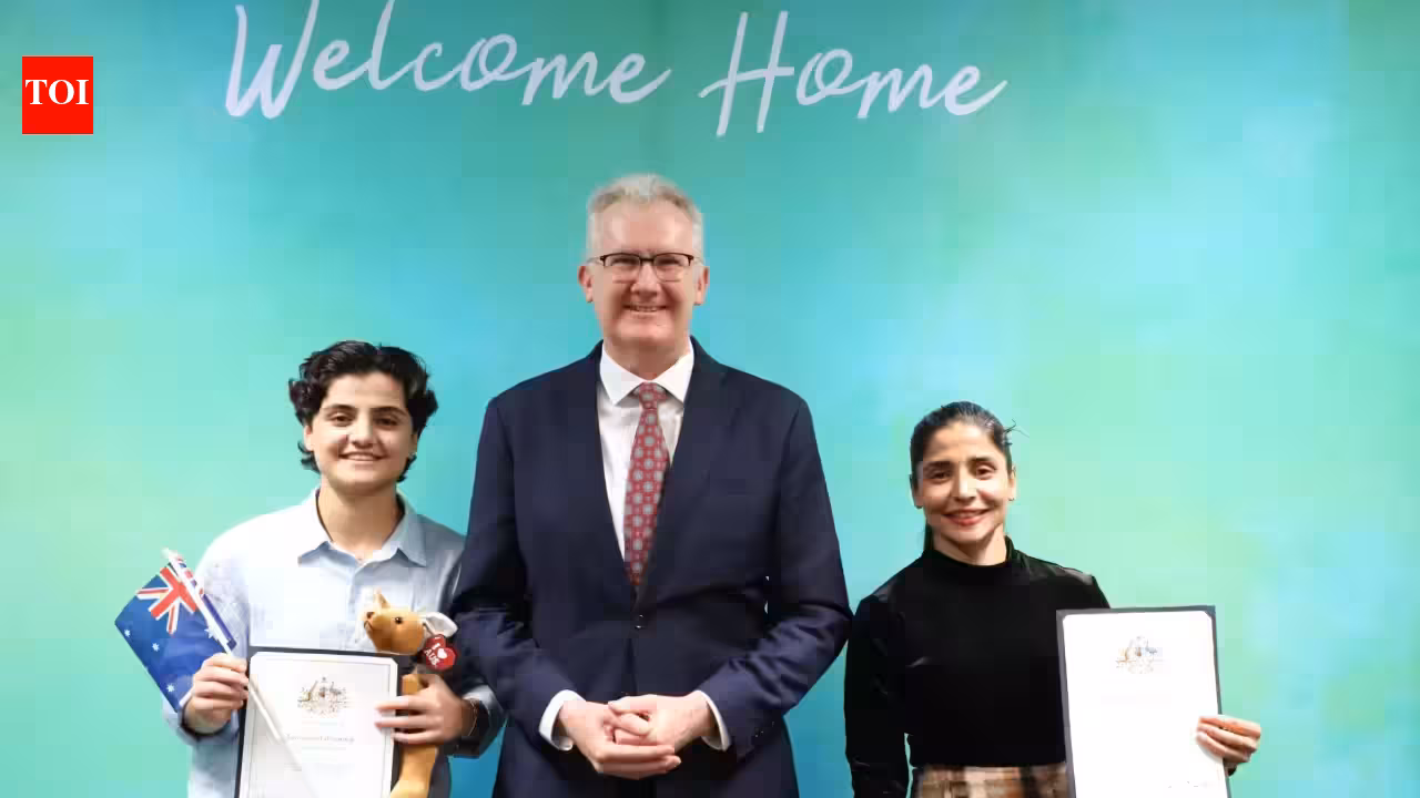 Australian citizenship for 2 Iranian women soccer players who sought asylum Australian citizenship for 2 Iranian women soccer players who sought asylum