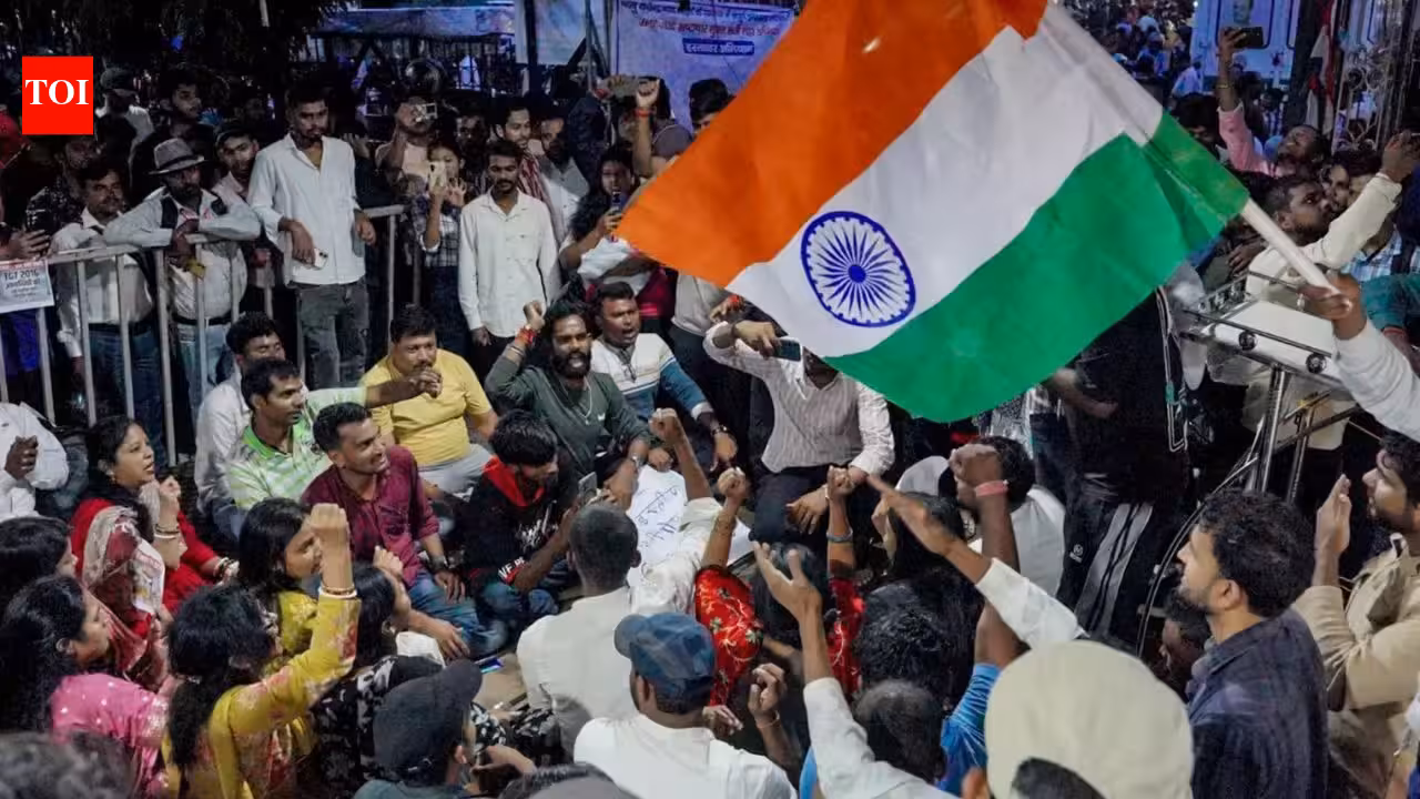 Rahul Gandhi: Jharkhand student protest Day 14: Hunger strike continues as BJP, Rahul Gandhi back students | India News Rahul Gandhi: Jharkhand student protest Day 14: Hunger strike continues as BJP, Rahul Gandhi back students | India News