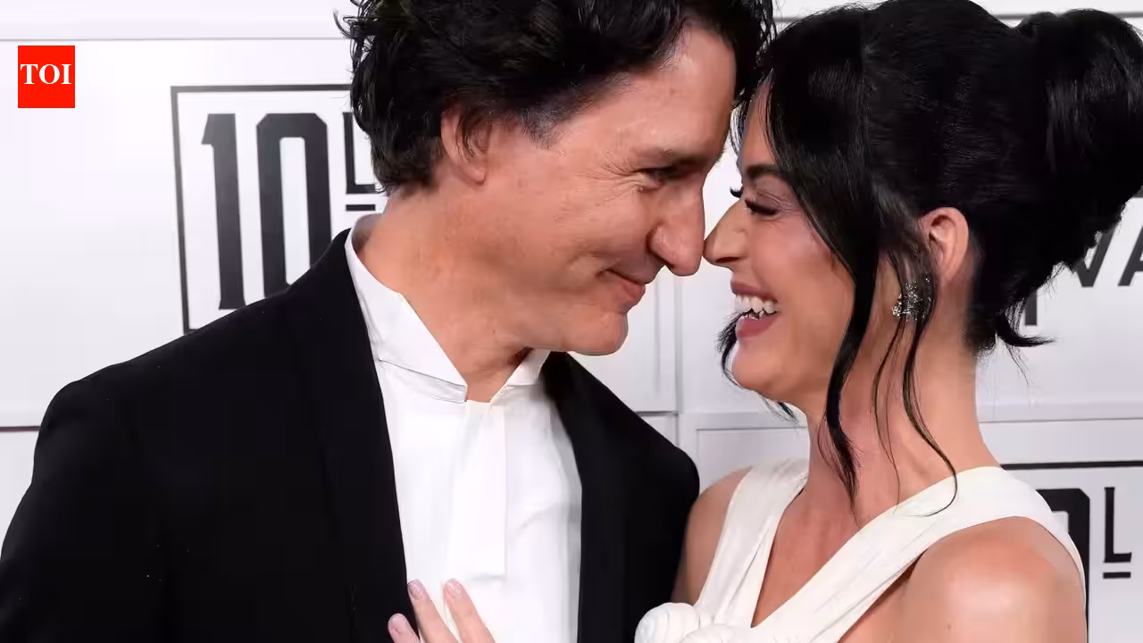 ‘Who introduced them?’ US senator says it’s odd to see Justin Trudeau frolicking around Katy Perry; ‘He used to be in charge of a whole country’