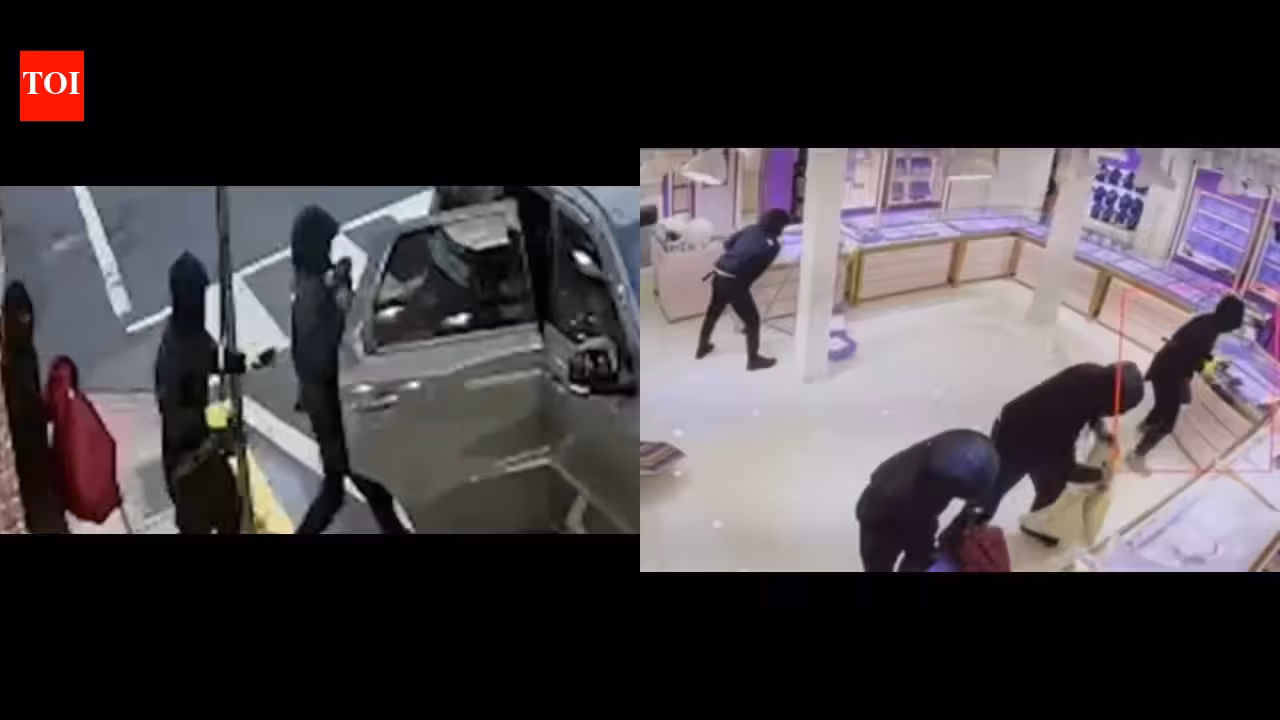 Smash-and-grab jewelry heist at Indian store in New Jersey: Valuables worth million stolen in 1 minute Smash-and-grab jewelry heist at Indian store in New Jersey: Valuables worth million stolen in 1 minute