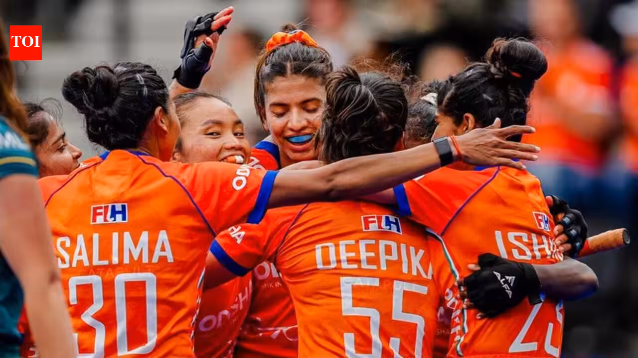 Women’s Hockey World Cup: Dominant India crush South Africa 6-1 to go top of Group D | Hockey News