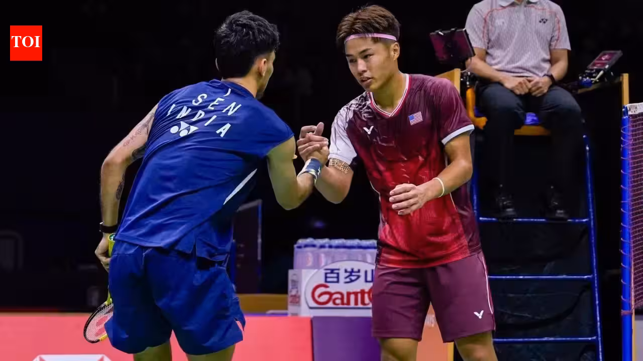 ‘Speechless’ Garret Tan silences Lakshya Sen and Delhi crowd at BWF World Championships | Badminton News ‘Speechless’ Garret Tan silences Lakshya Sen and Delhi crowd at BWF World Championships | Badminton News