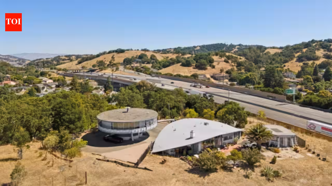 In 1963, a California builder made a house that rotates 320 degrees using two washing-machine motors; 63 years later, it is on the market for the first time In 1963, a California builder made a house that rotates 320 degrees using two washing-machine motors; 63 years later, it is on the market for the first time