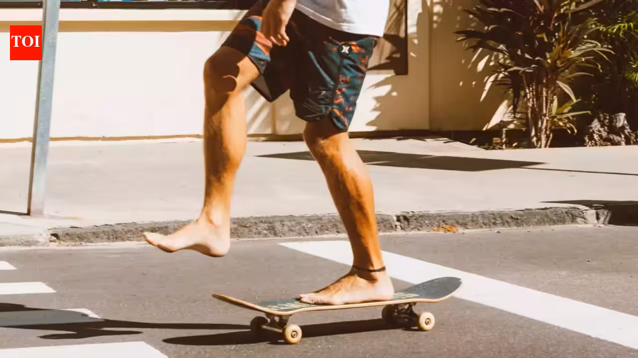 From Tokyo to London, heatwaves send men to work in shorts