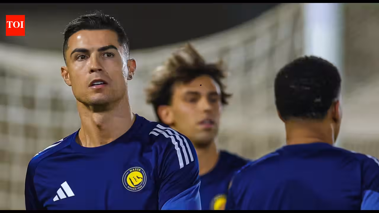 Cristiano Ronaldo: ‘He completely changes’: Ronaldo teammate reveals what the superstar is really like behind closed doors | Football News