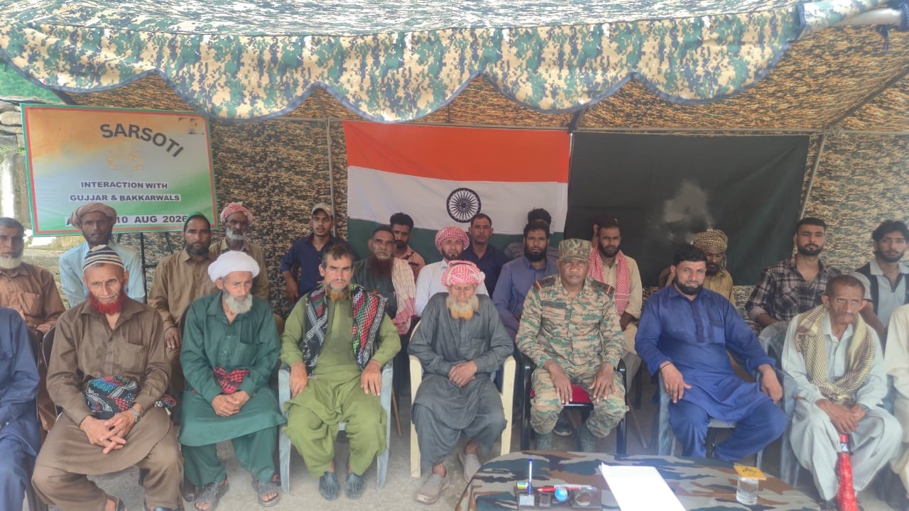 Army conducts community interaction with Gujjar and Bakkarwals at Sarsoti