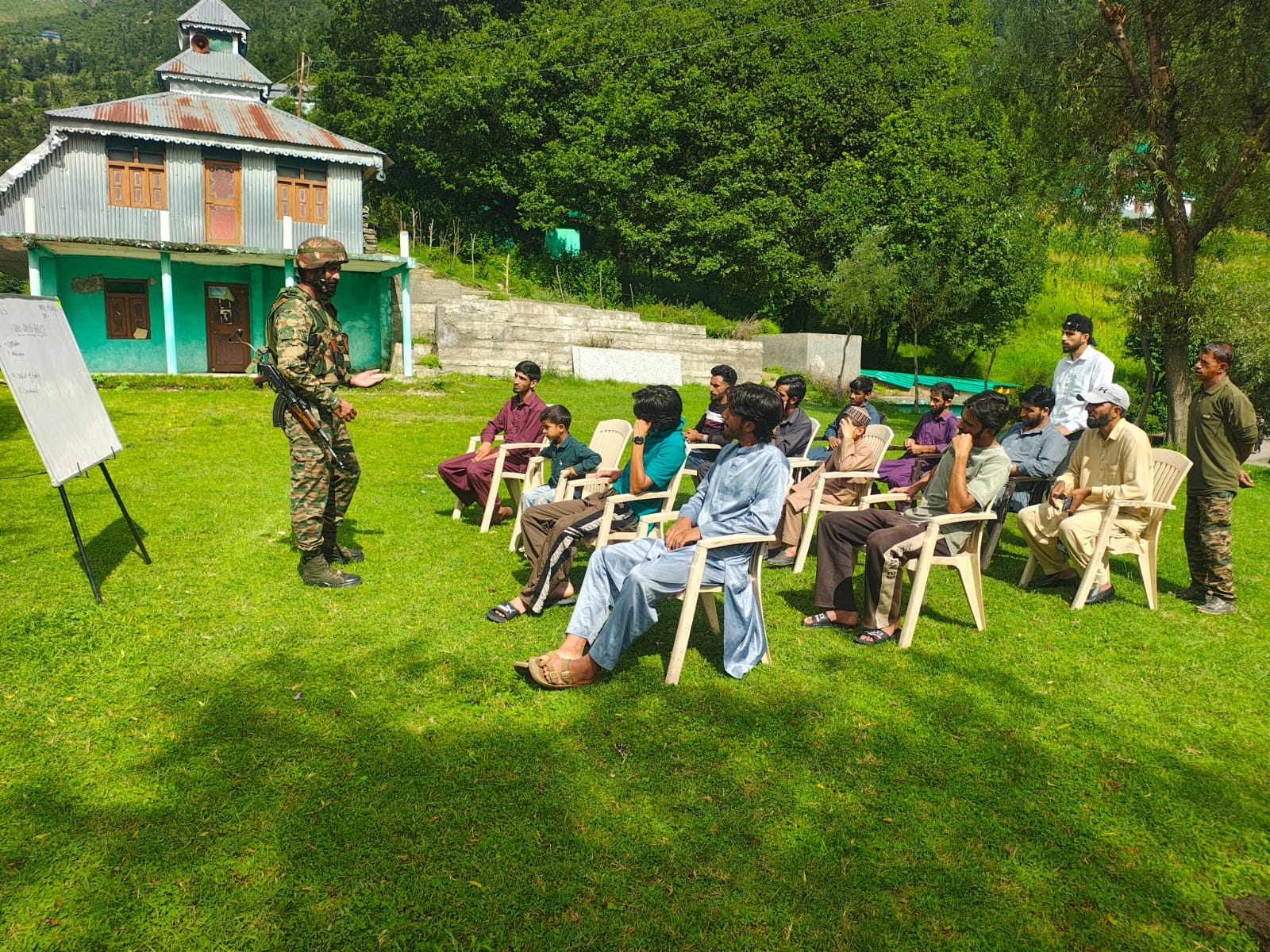 Army organizes awareness talk on drug abuse at Kulali
