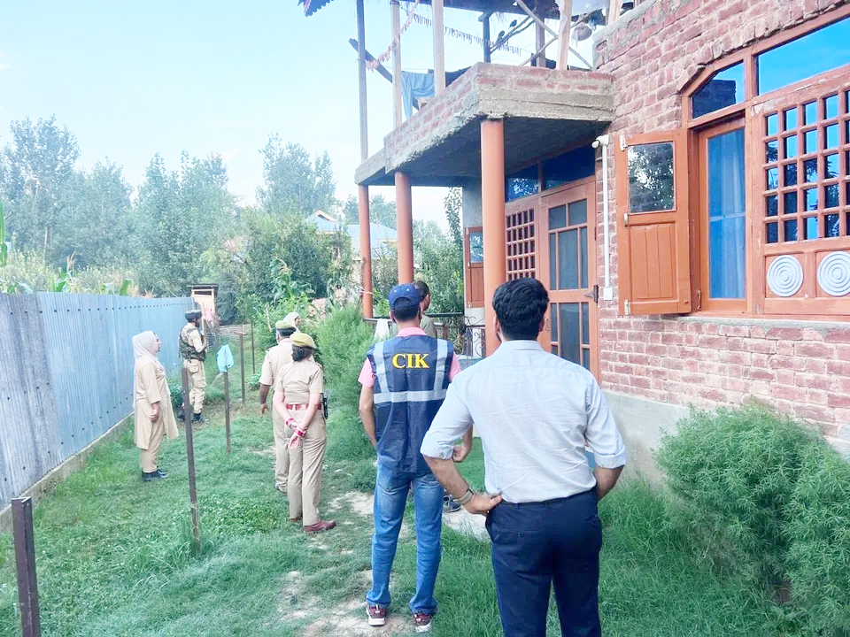 CIK conducts searches at five locations across Kashmir