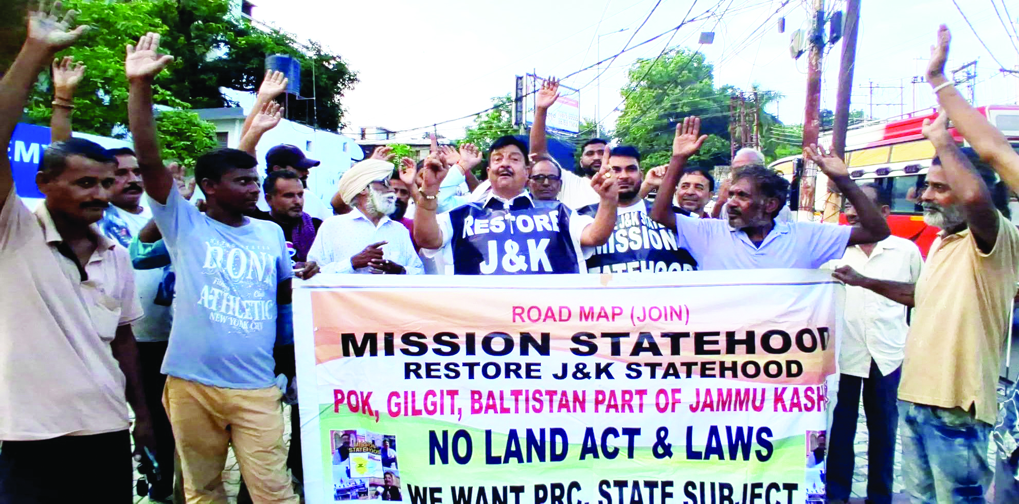 Dimple threatens J&K Bandh over Statehood demand, calls for united movement