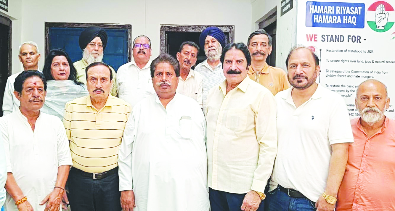 DCC Jammu Urban sets grassroots campaign in motion, calls for door-to-door outreach and “Chopal Pe Charcha”