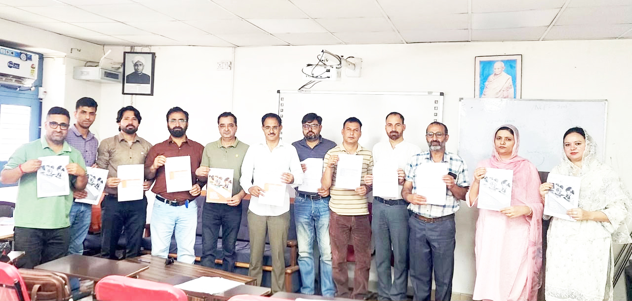 DIET Kishtwar Assessment Cell finalizes guidelines for foundational stage daily routine, timetable and holistic progress card