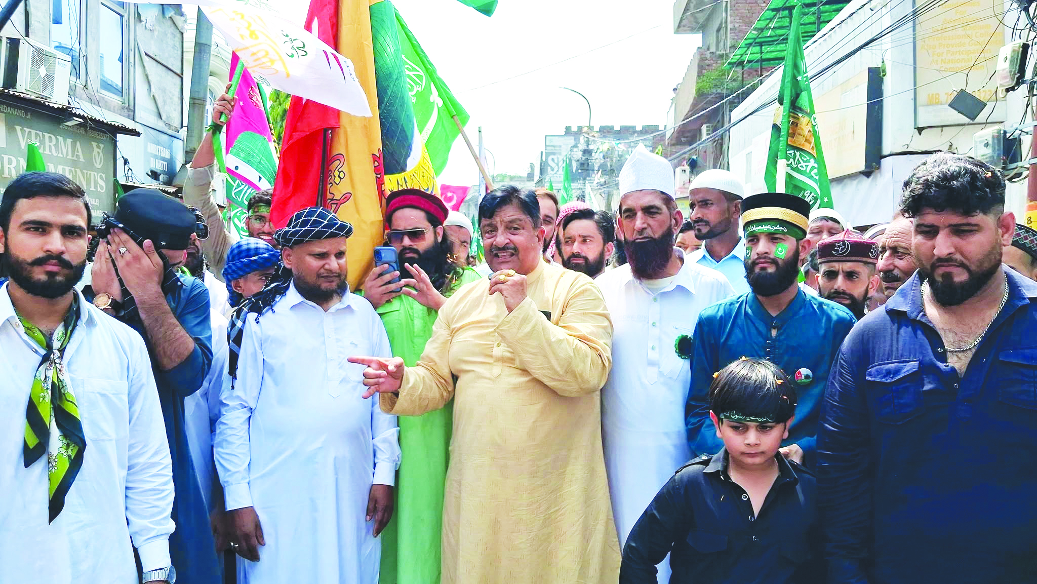 Dimple joins Eid-e-Milad-un-Nabi Procession, Prays for Peace and Restoration of J&K Statehood