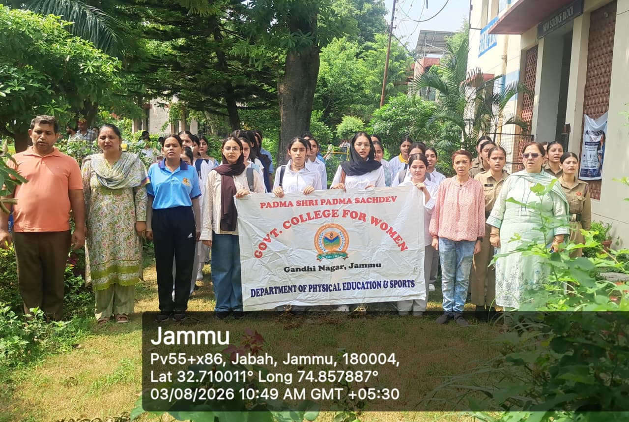 GCW Gandhi Nagar students showcase patriotism through National Anthem activity