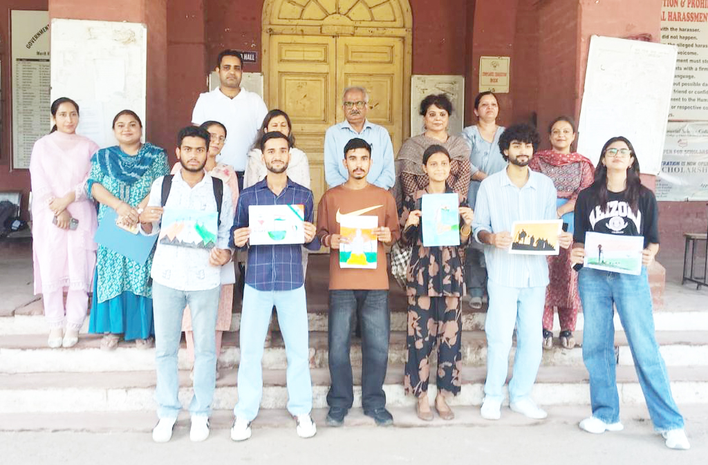 GGM Science College organizes Painting Competition as part of I-Day celebrations