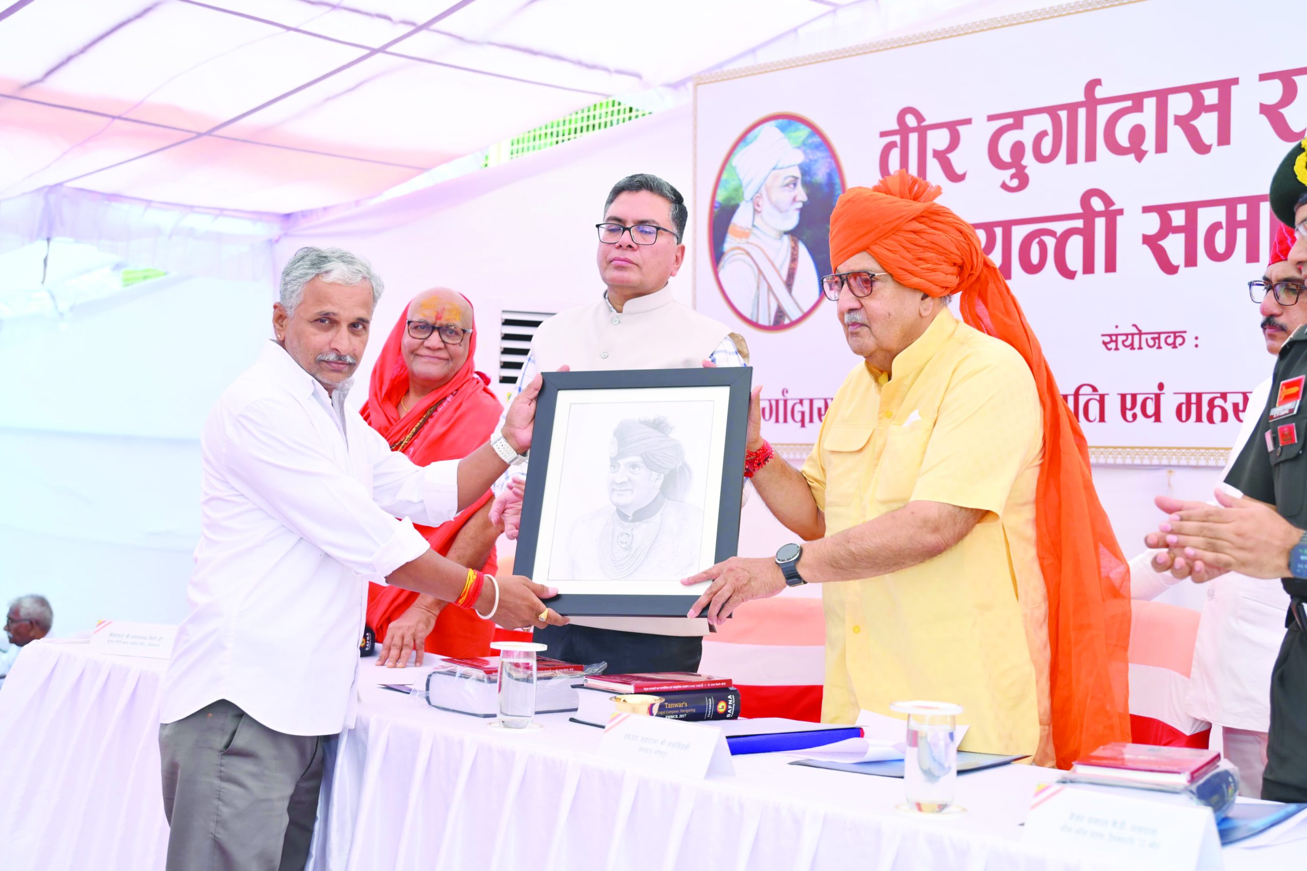 Heeralal Chitrakar presented portrait to Maharaja Gaj Singh