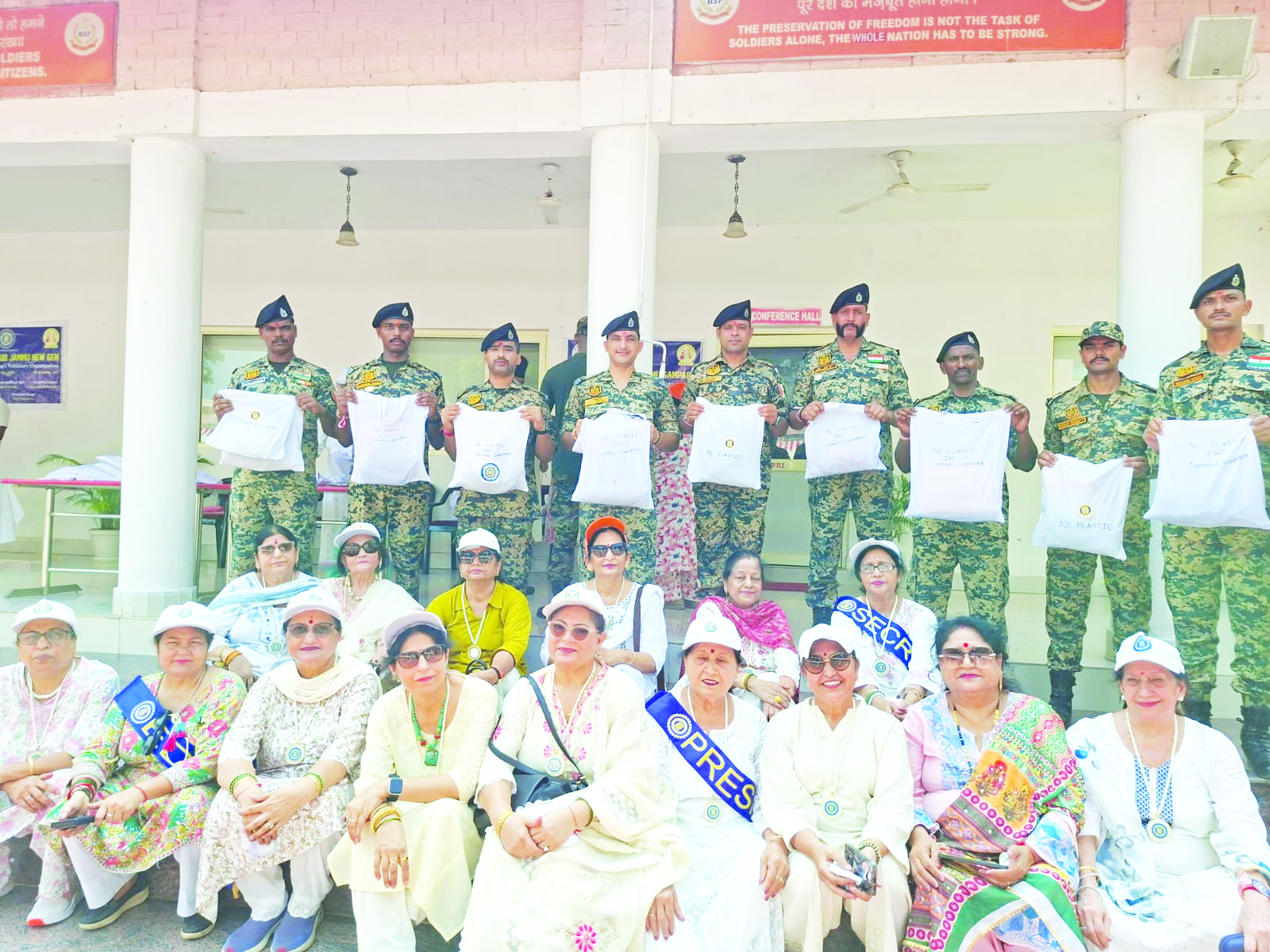Inner Wheel Club Jammu Sampark  gifts 40 cotton bags under “Say No To Plastic” initiative