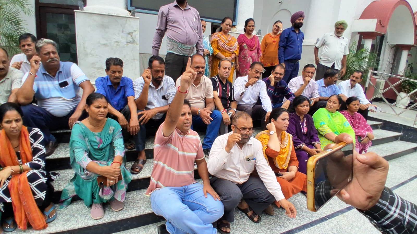 JKTDC employees protest over pending salaries, demand urgent revival plan