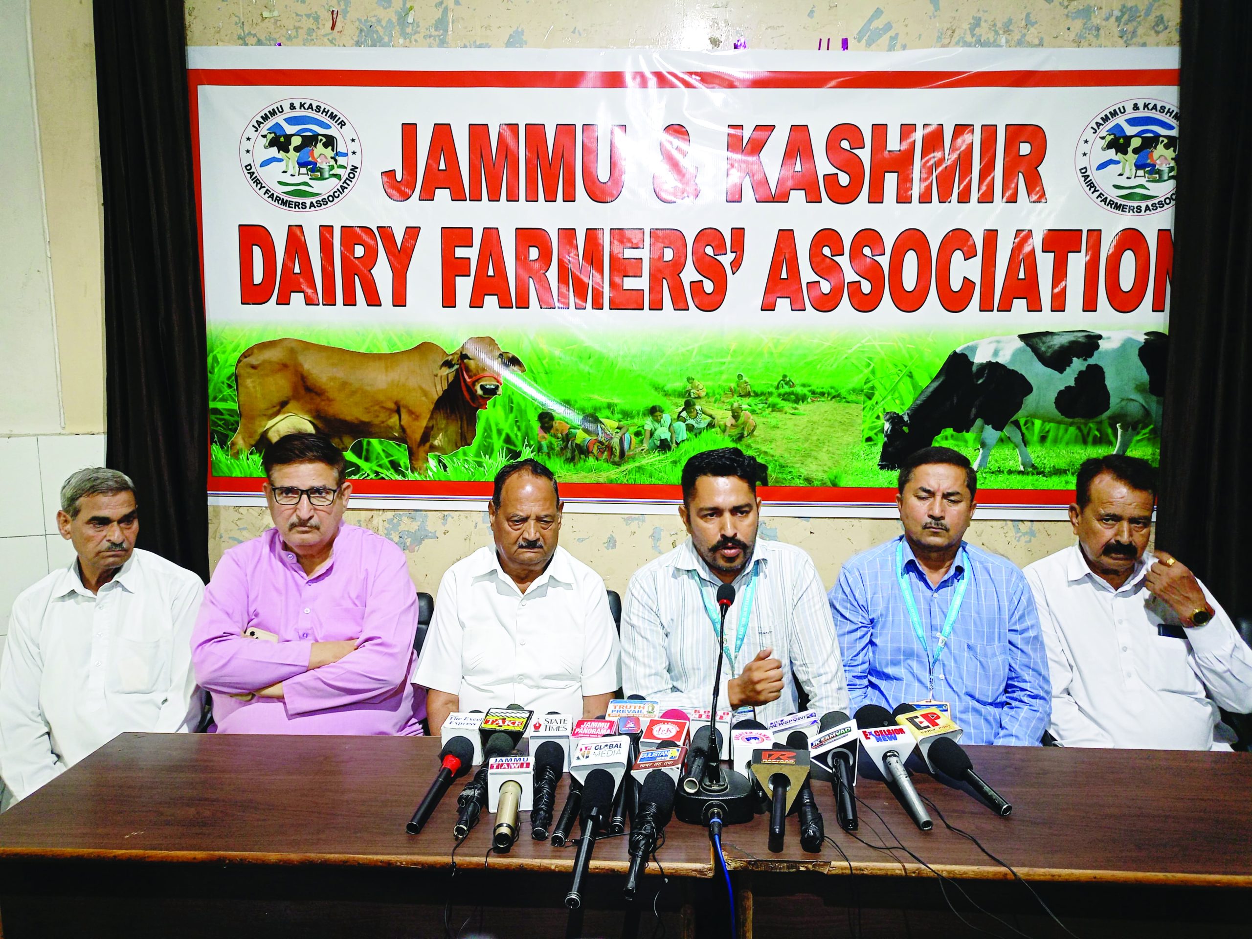 JK Dairy Farmers Association seeks government support to strengthen dairy sector JK Dairy Farmers Association seeks government support to strengthen dairy sector