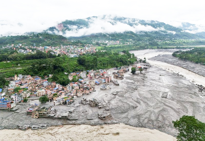 Nepal flash floods kill 270 as 800 remain missing after avalanche surge
