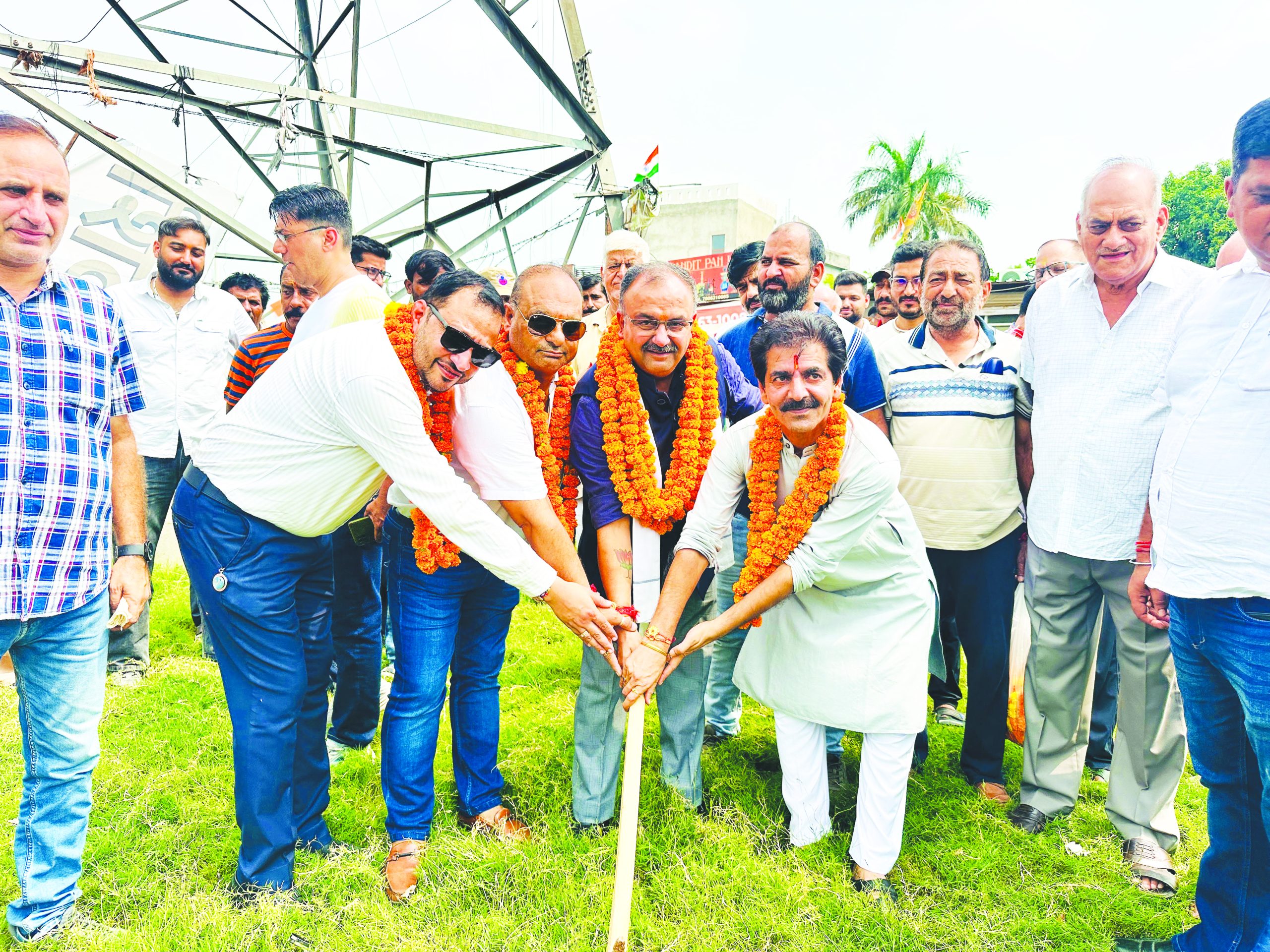 Randhawa launches development works in Ward 52
