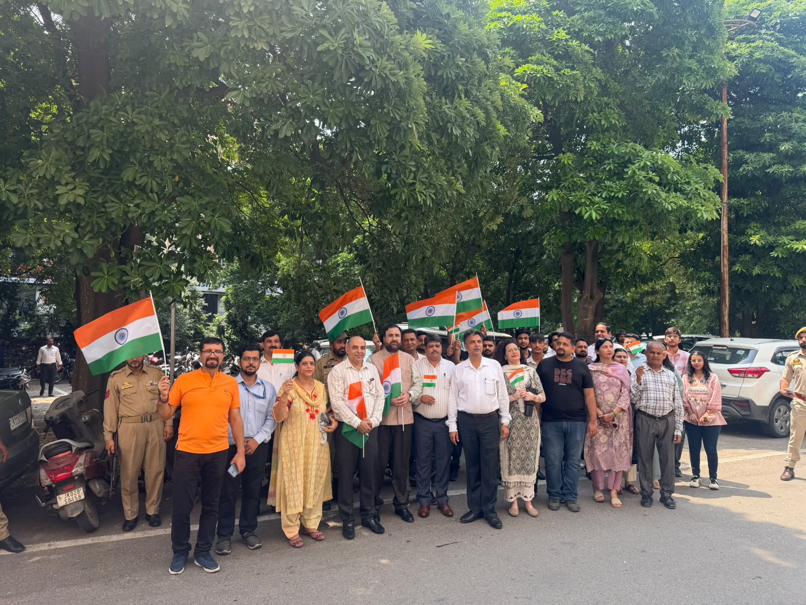 Registrar of Companies J&K leads Tiranga Yatra at Bahu Plaza