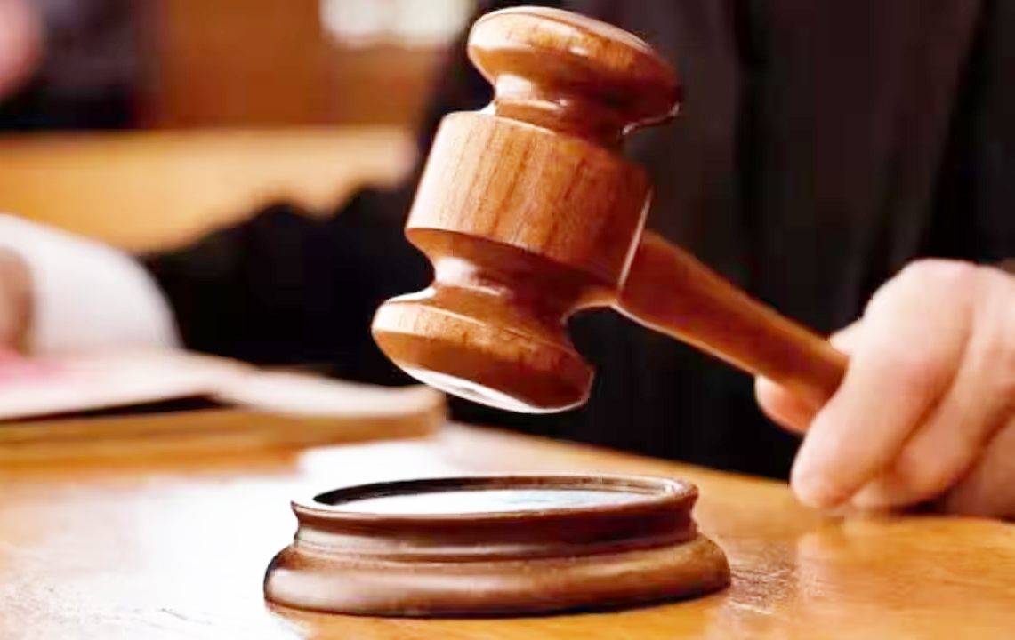 After 30 years, SC acquits 2 accused of taking Rs 20 bribe