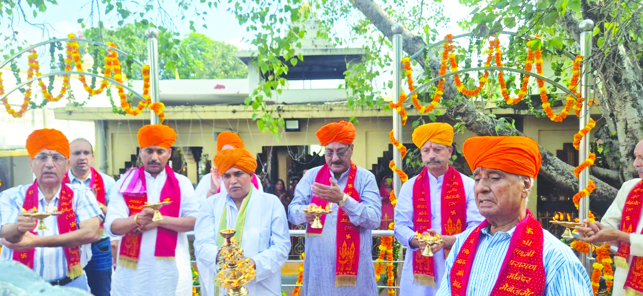 Shri Shani Mandir celebrates 8th Sthapana Diwas at Gandhi Nagar