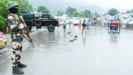 Amarnath Yatra suspended from Jammu amid bad weather Amarnath Yatra suspended from Jammu amid bad weather