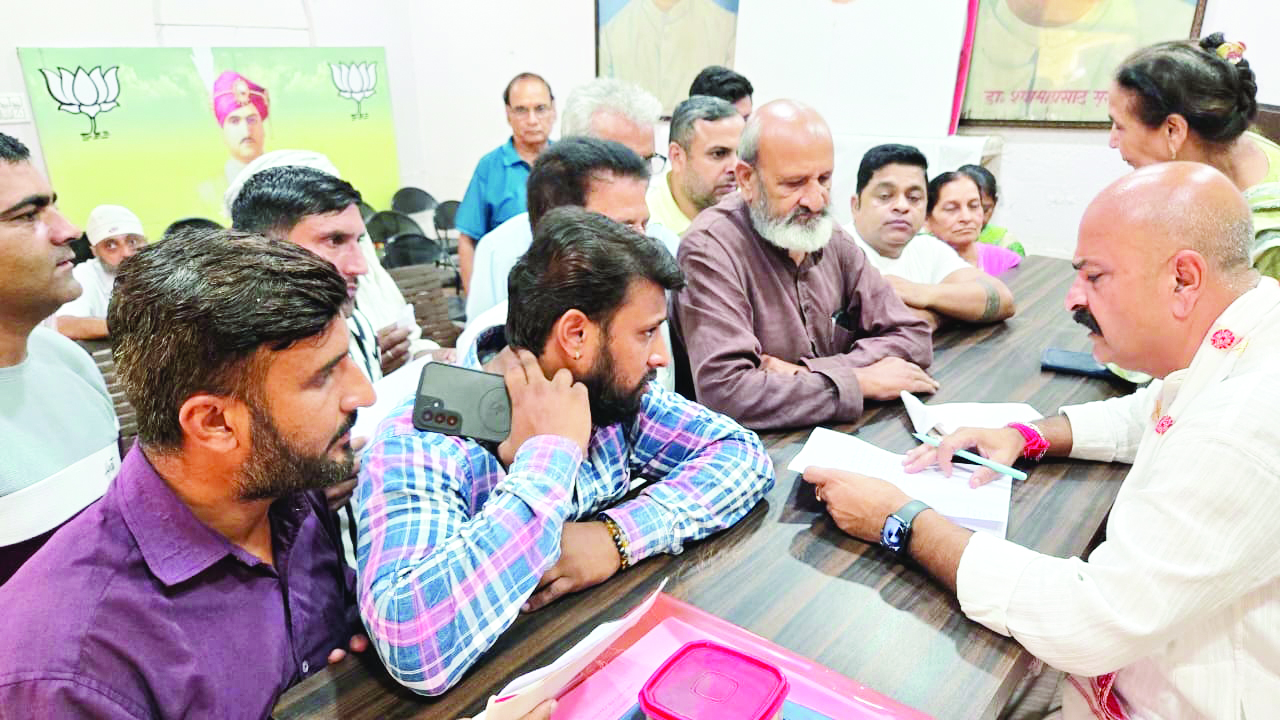 Yudhvir Sethi holds Janata Darbar, reaffirms people-centric governance Yudhvir Sethi holds Janata Darbar, reaffirms people-centric governance