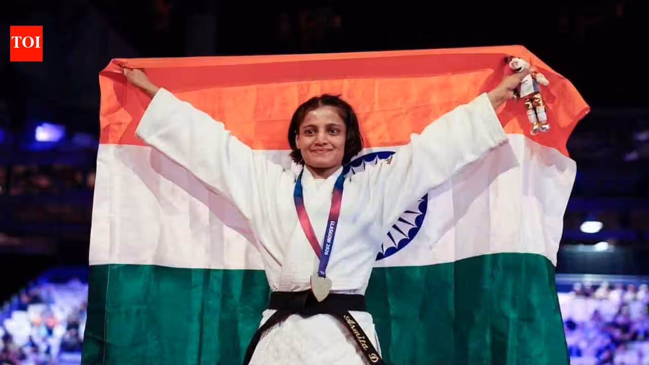 The promise, the pain and the gold: Asmita Dey’s journey to Commonwealth Games history | Commonwealth Games News The promise, the pain and the gold: Asmita Dey’s journey to Commonwealth Games history | Commonwealth Games News