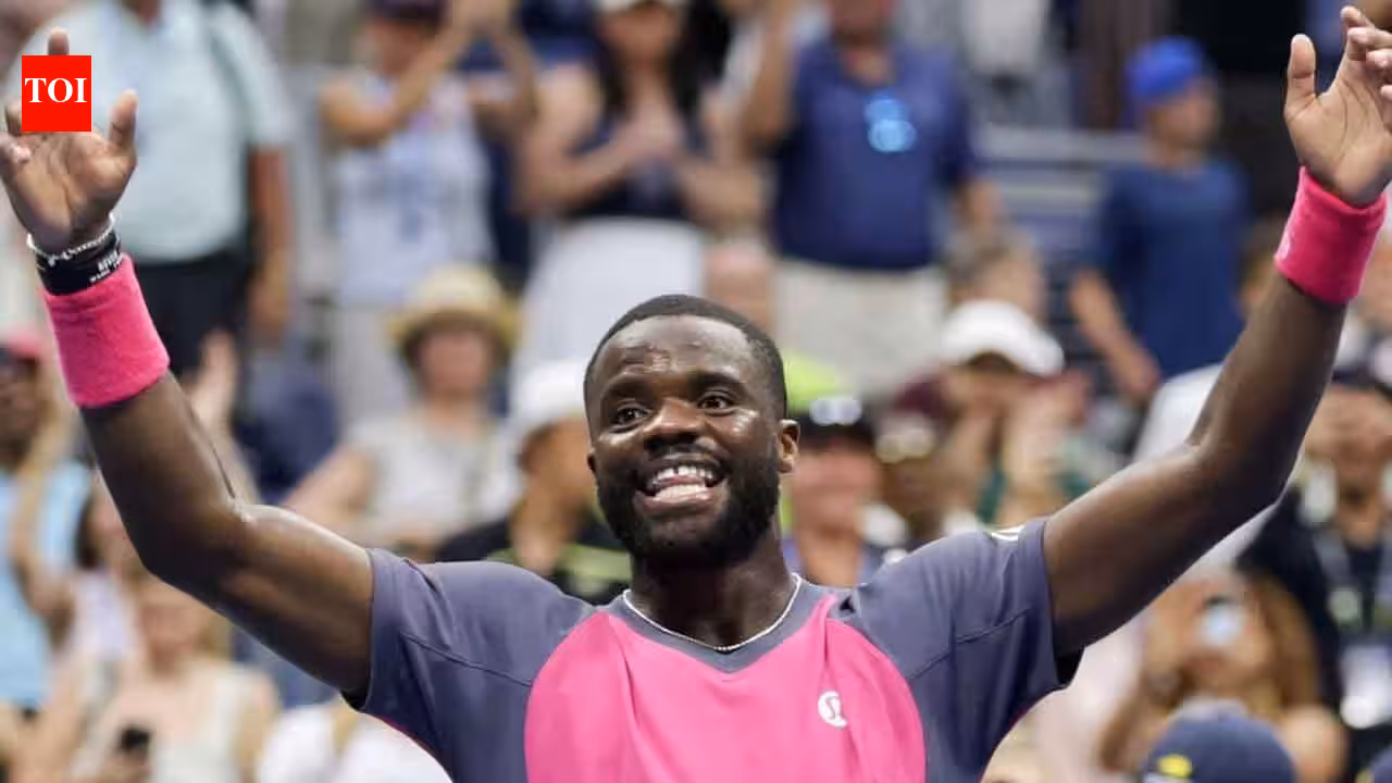 Frances Tiafoe storms back from two sets down to stun Michelsen, reach US Open semis | Tennis News Frances Tiafoe storms back from two sets down to stun Michelsen, reach US Open semis | Tennis News