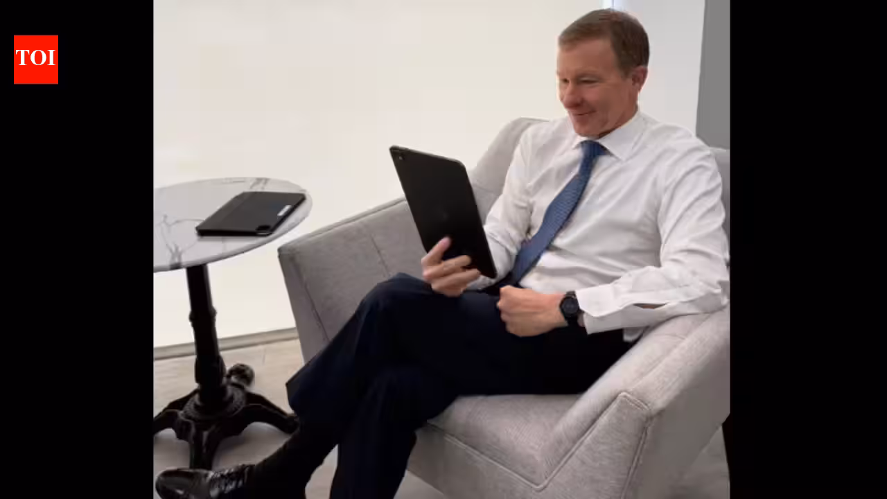 8.5 hours of sleep, 3 hours of reading, 15-minute afternoon nap: United Airlines CEO Scott Kirby shares his daily routine
