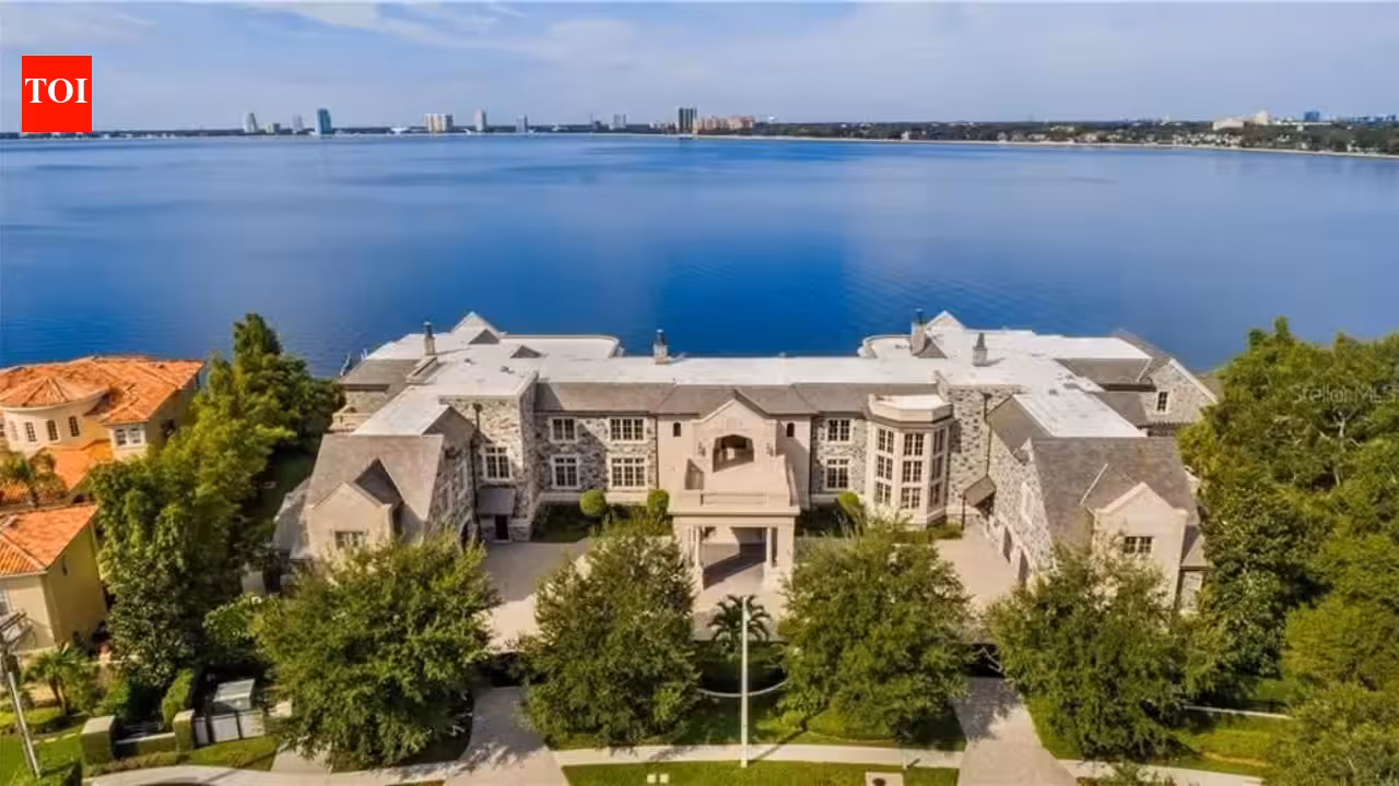 In 2005, Derek Jeter assembled three Tampa waterfront lots for .7 million and built a 22,000-sq-ft mansion; after selling it for .5 million in 2021, the home was marked for demolition