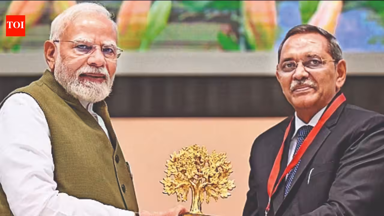 PM Modi pushes back on West’s narrative over carbon emissions | India News PM Modi pushes back on West’s narrative over carbon emissions | India News