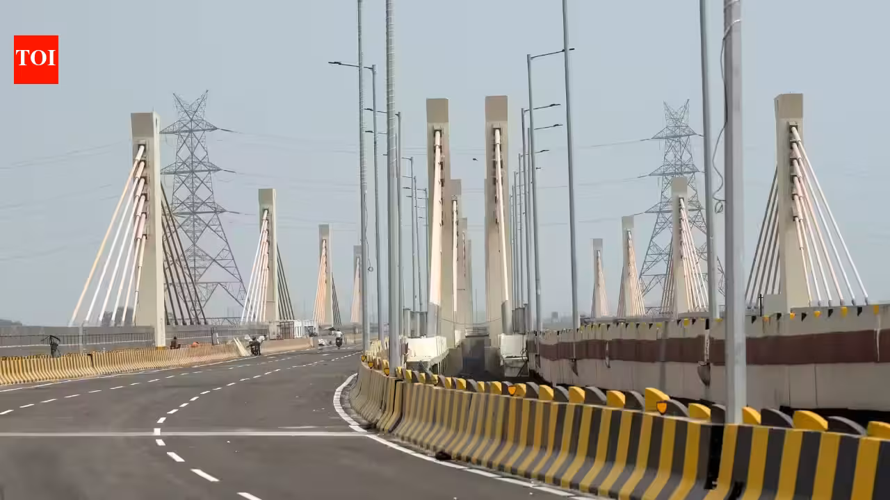 No median cuts, surface intersections on future high-speed NH corridors: NHAI | India News No median cuts, surface intersections on future high-speed NH corridors: NHAI | India News
