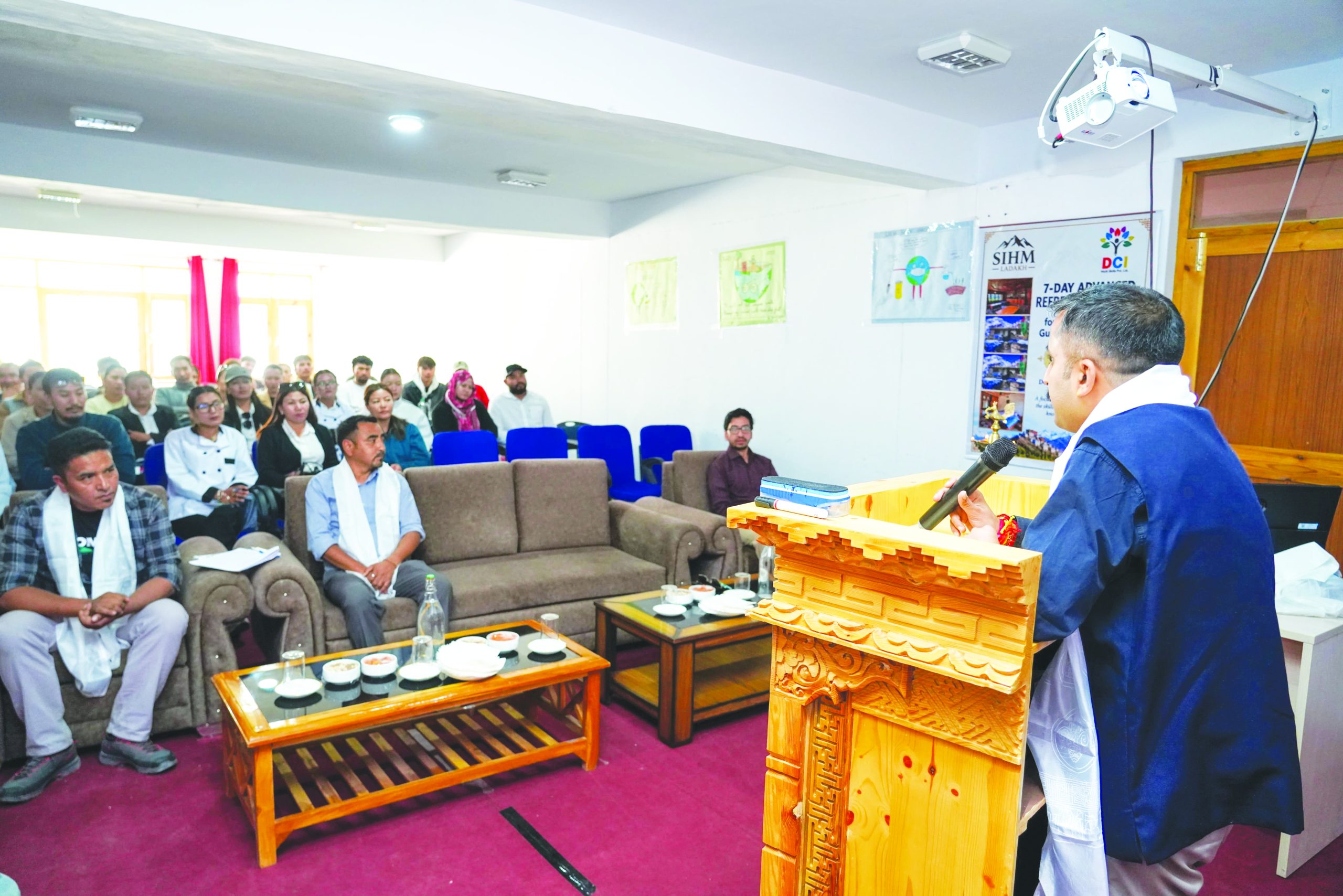 7-day advanced refresher course for tour and travel guides and operators inaugurated at SIHM Leh 7-day advanced refresher course for tour and travel guides and operators inaugurated at SIHM Leh