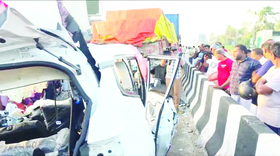 Eight Engineering Students from TN killed in highway crash in Keralam’s Thrissur Eight Engineering Students from TN killed in highway crash in Keralam’s Thrissur