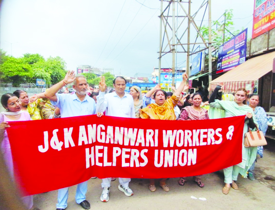 Anganwadi workers, helpers stage Dharna, seek better wages and regularisation
