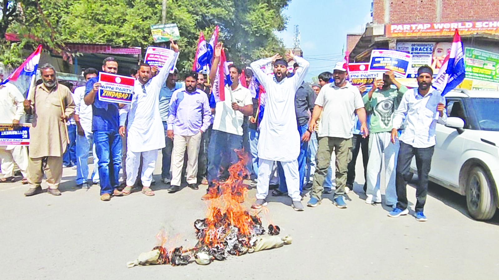 Apni Party protests power tariff hike in Mendhar, warns of mass agitation Apni Party protests power tariff hike in Mendhar, warns of mass agitation