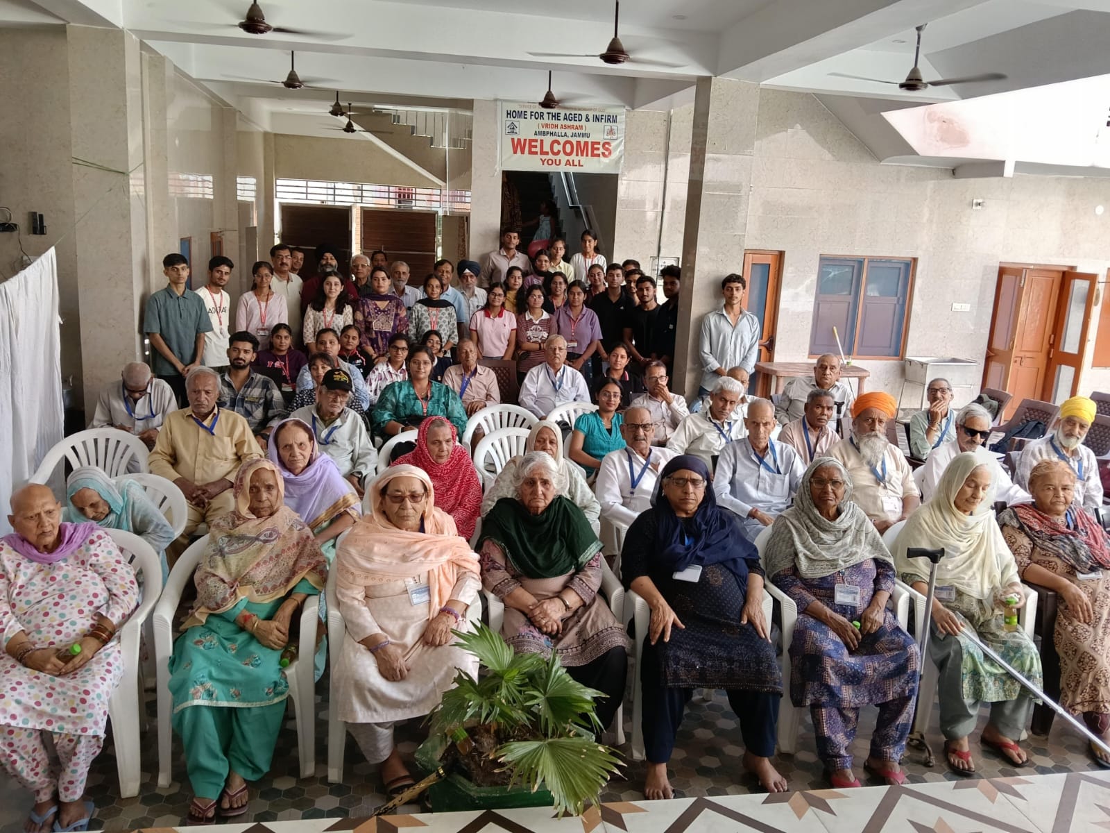 CUJ faculty members, students visit Vridh Ashram, share meaningful moments with elderly residents