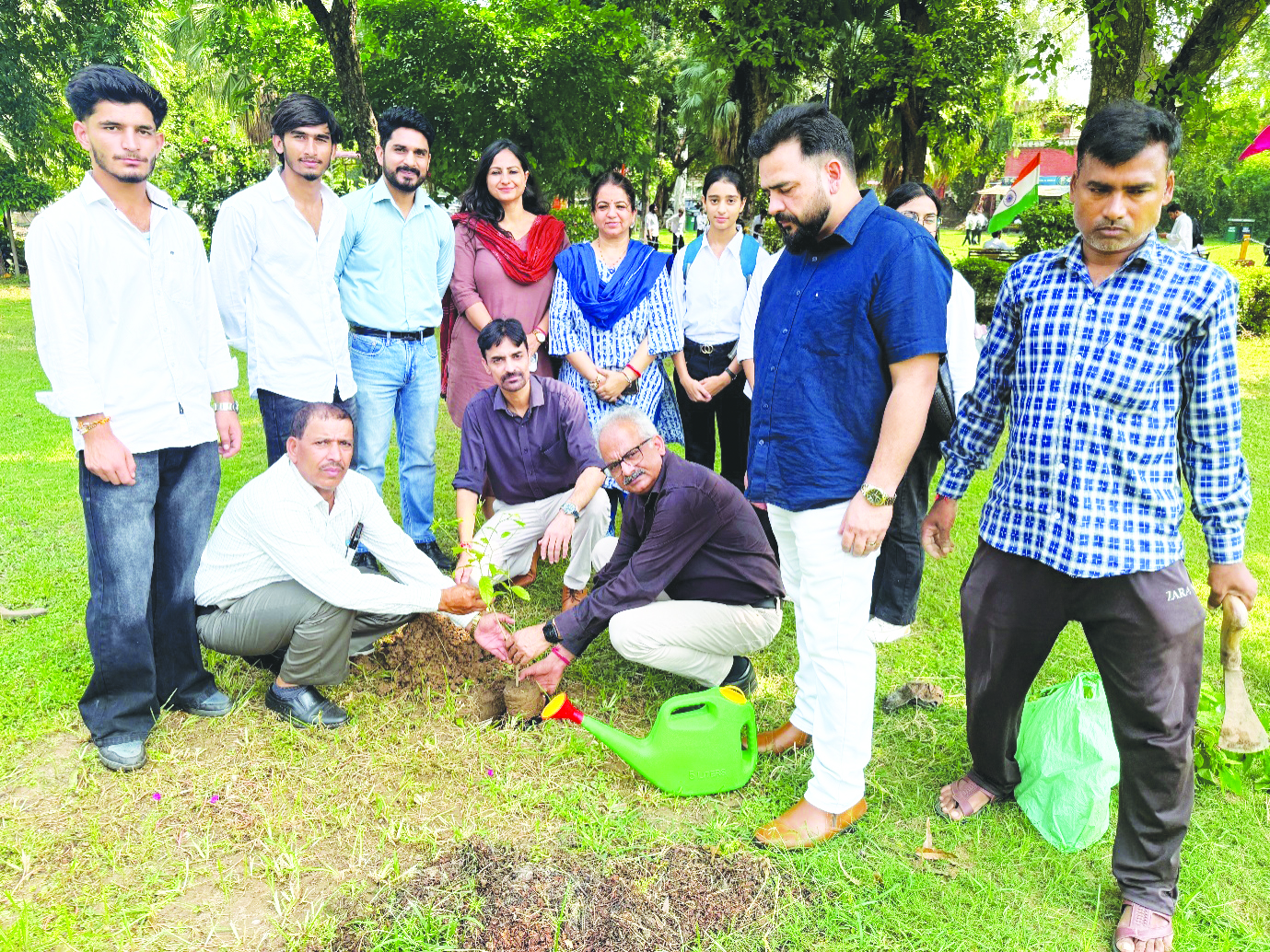 GGM Science College organises campus beautification drive