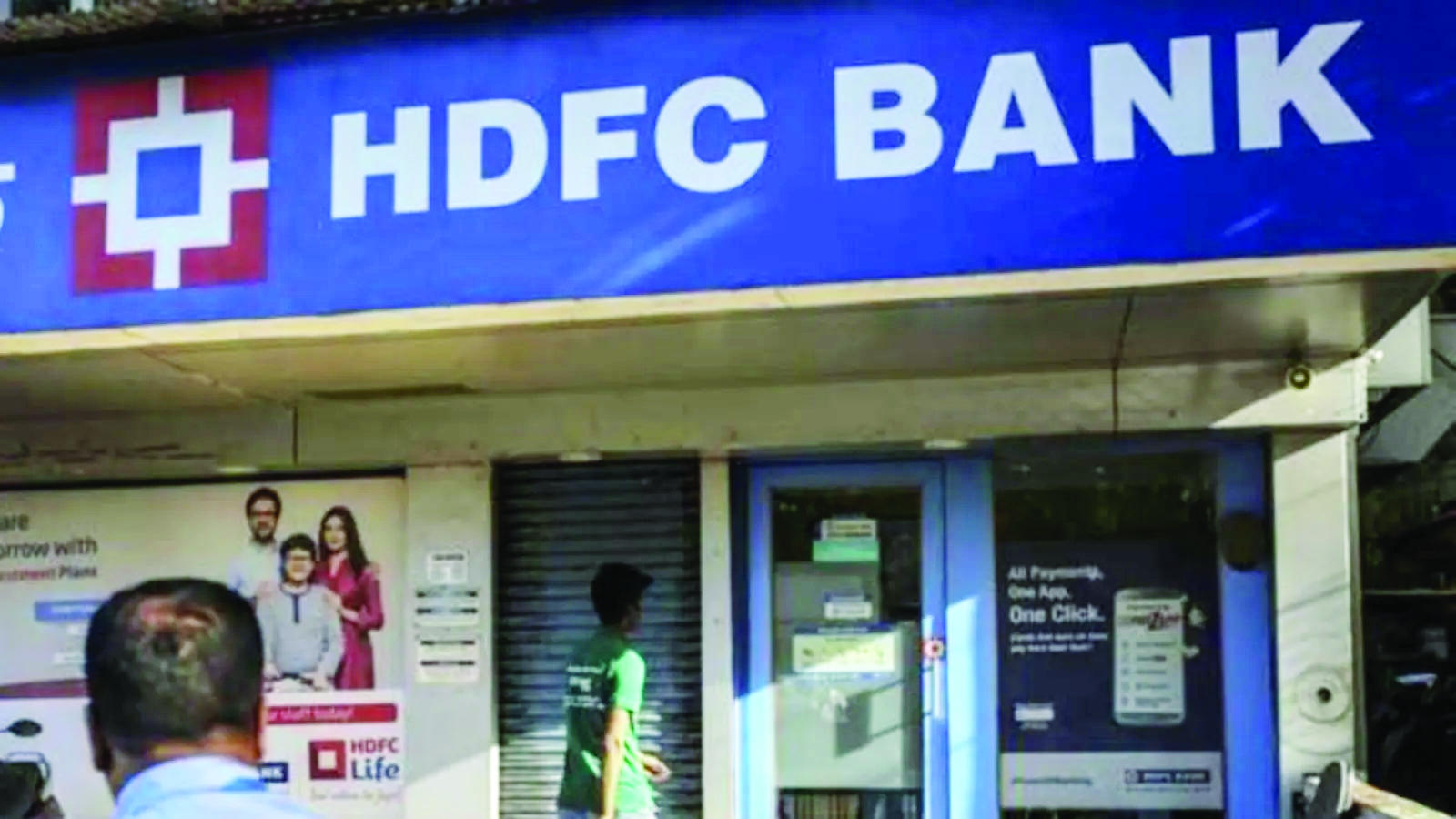 HDFC Bank reimburses money to 13 victims in Shopian fraud case