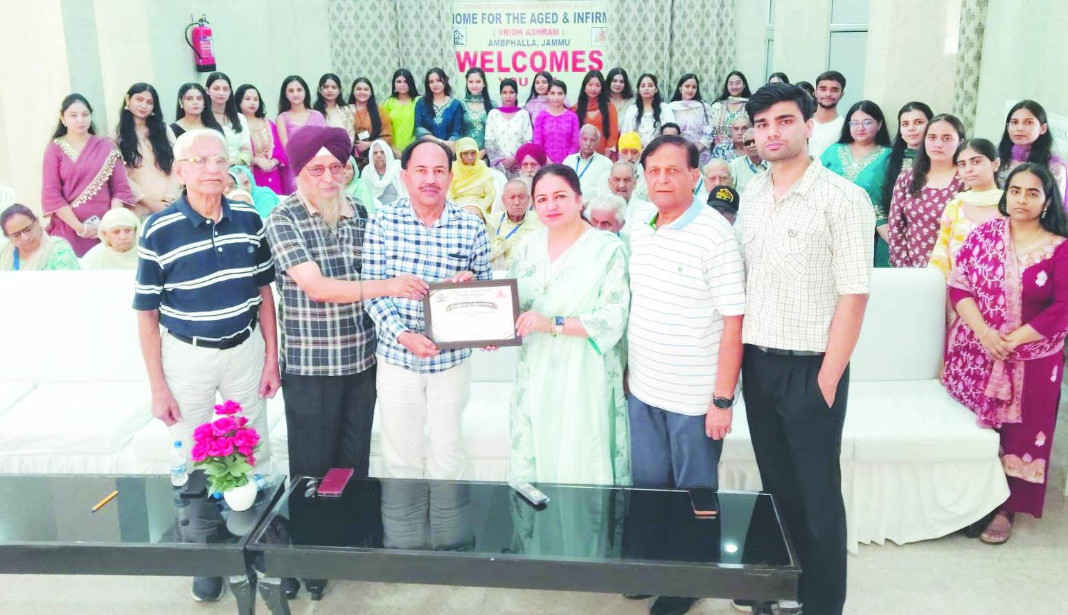MIER College of Education organizes happiness drive at Vridh Ashram MIER College of Education organizes happiness drive at Vridh Ashram