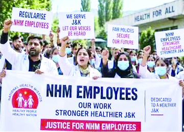 NHM employees begin 72-Hour strike across Jammu Kashmir